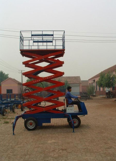 剪叉式升(sheng)降平台案例